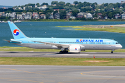 Korean Air Boeing 787-9 Dreamliner (HL8084) at  Boston - Logan International, United States