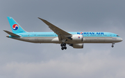 Korean Air Boeing 787-9 Dreamliner (HL8084) at  Frankfurt am Main, Germany