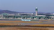 Korean Air Boeing 787-9 Dreamliner (HL8084) at  Seoul - Incheon International, South Korea