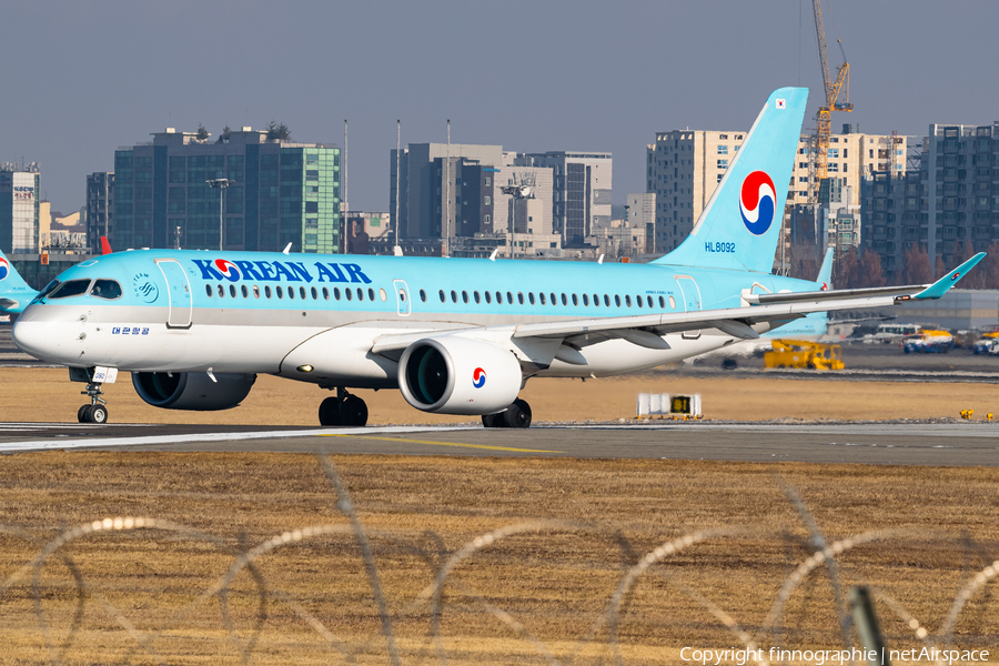 Korean Air Airbus A220-300 (HL8092) | Photo 543709