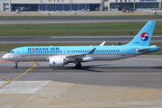 Korean Air Airbus A220-300 (HL8093) at  Gimpo - International, South Korea