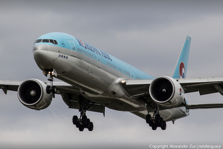 Korean Air Boeing 777-3B5(ER) (HL8208) | Photo 88530