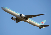 Korean Air Boeing 777-3B5(ER) (HL8209) at  London - Heathrow, United Kingdom