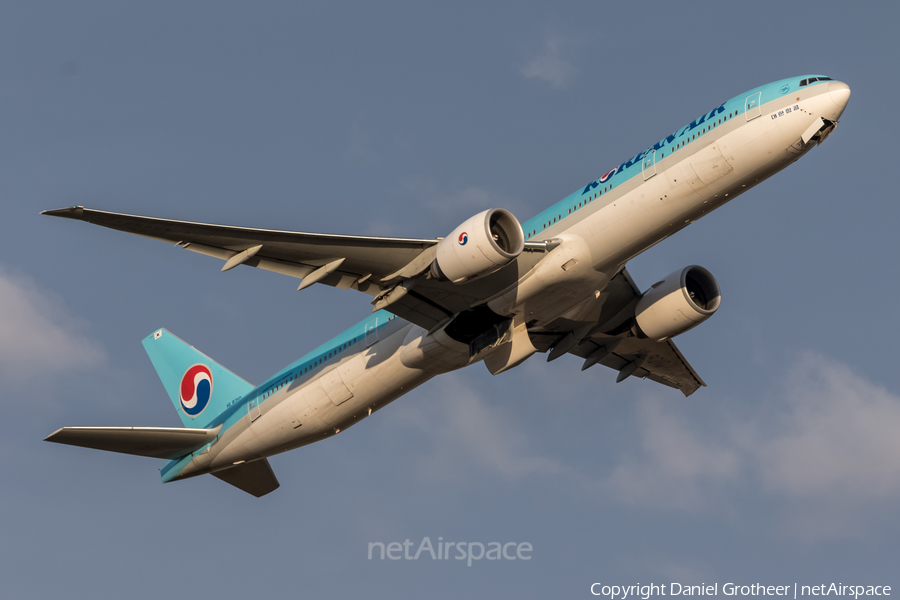 Korean Air Boeing 777-3B5(ER) (HL8210) | Photo 87962