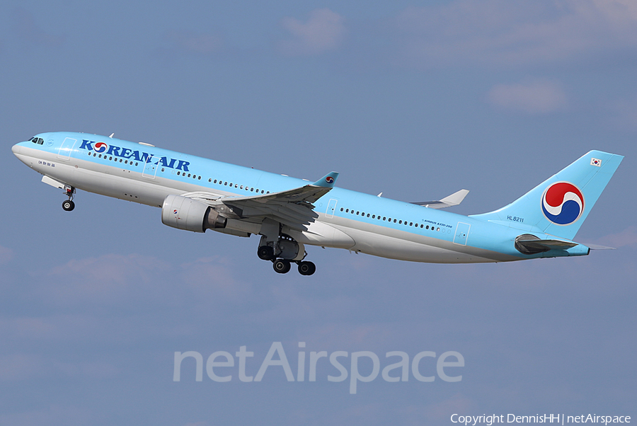 Korean Air Airbus A330-223 (HL8211) | Photo 344893