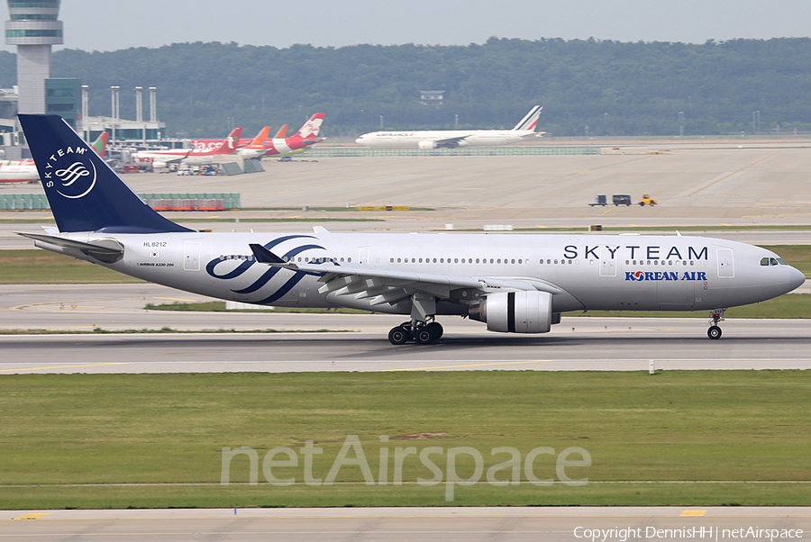 Korean Air Airbus A330-223 (HL8212) | Photo 331013