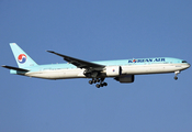 Korean Air Boeing 777-3B5(ER) (HL8216) at  Rome - Fiumicino (Leonardo DaVinci), Italy