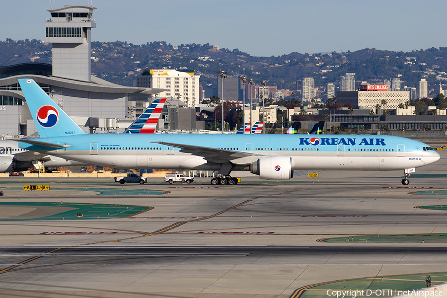 Korean Air Boeing 777-3B5(ER) (HL8217) | Photo 565803