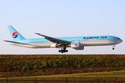 Korean Air Boeing 777-3B5(ER) (HL8218) at  Atlanta - Hartsfield-Jackson International, United States