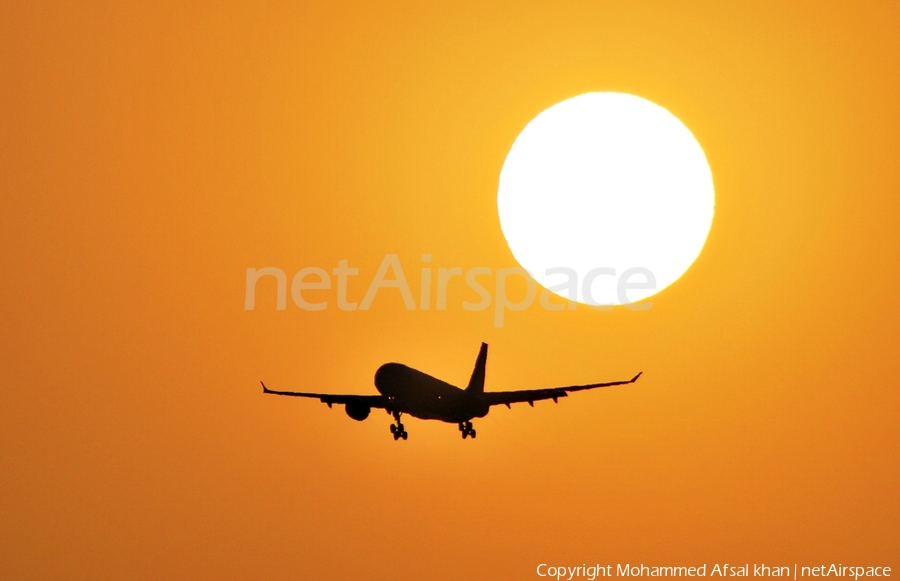 Korean Air Airbus A330-223 (HL8227) | Photo 120084