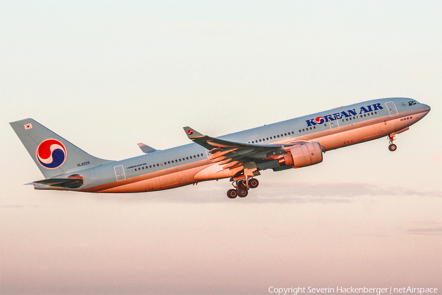 Korean Air Airbus A330-223 (HL8228) | Photo 170408