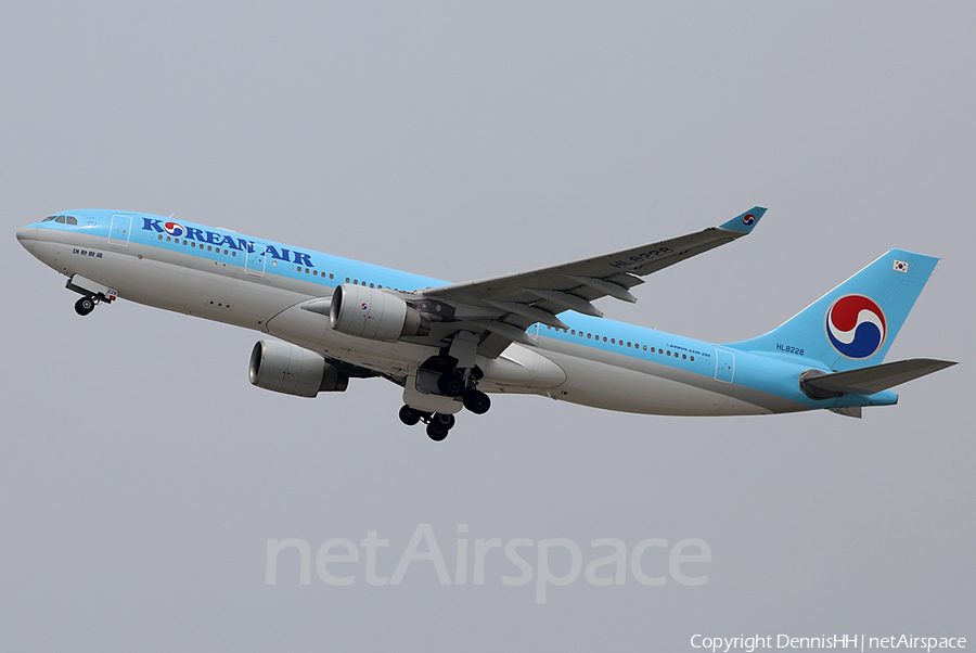 Korean Air Airbus A330-223 (HL8228) | Photo 337027