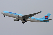 Korean Air Airbus A330-223 (HL8228) at  Seoul - Incheon International, South Korea