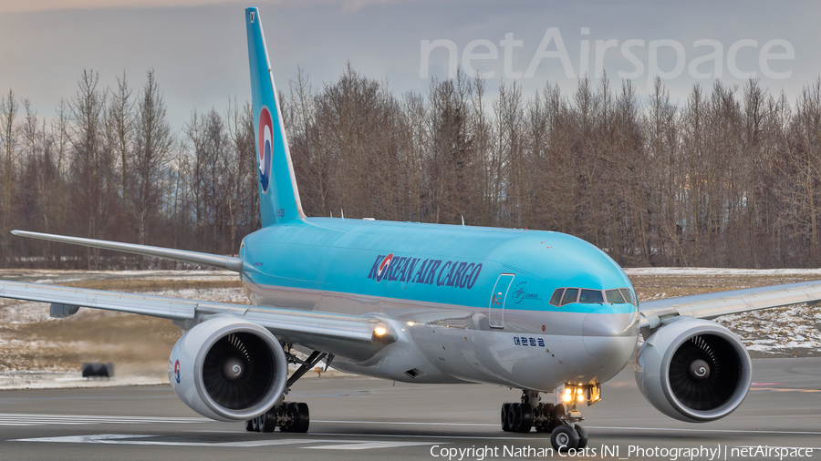 Korean Air Cargo Boeing 777-FB5 (HL8251) | Photo 234549