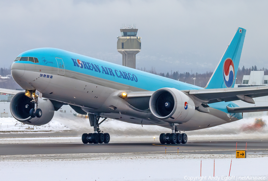 Korean Air Cargo Boeing 777-FB5 (HL8252) | Photo 453318