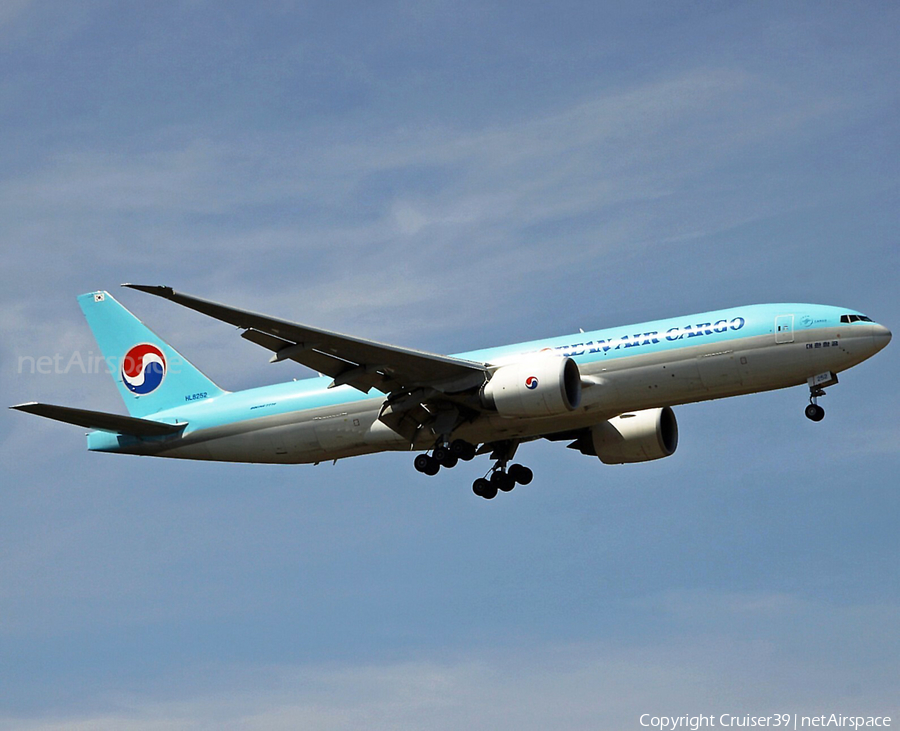 Korean Air Cargo Boeing 777-FB5 (HL8252) | Photo 404859