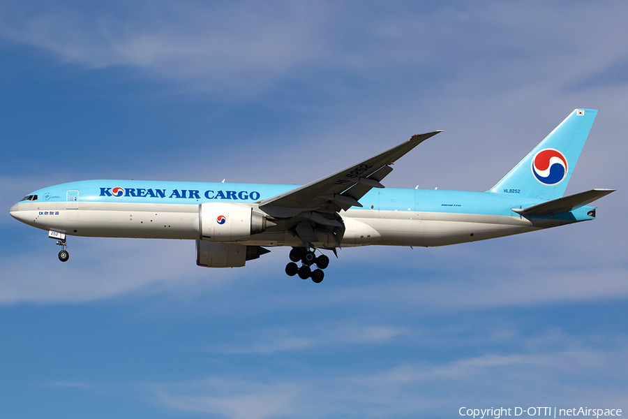 Korean Air Cargo Boeing 777-FB5 (HL8252) | Photo 566298