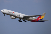 Asiana Airlines Boeing 777-28E(ER) (HL8254) at  Seoul - Incheon International, South Korea