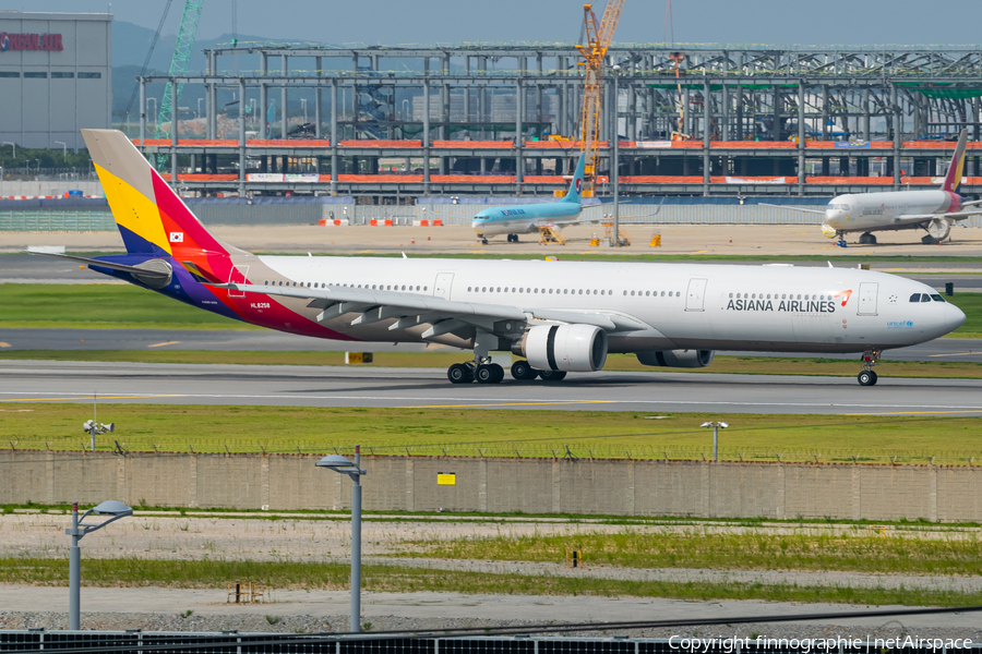 Asiana Airlines Airbus A330-323X (HL8258) | Photo 520385