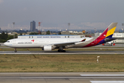 Asiana Airlines Airbus A330-323E (HL8259) at  Istanbul - Ataturk, Turkey