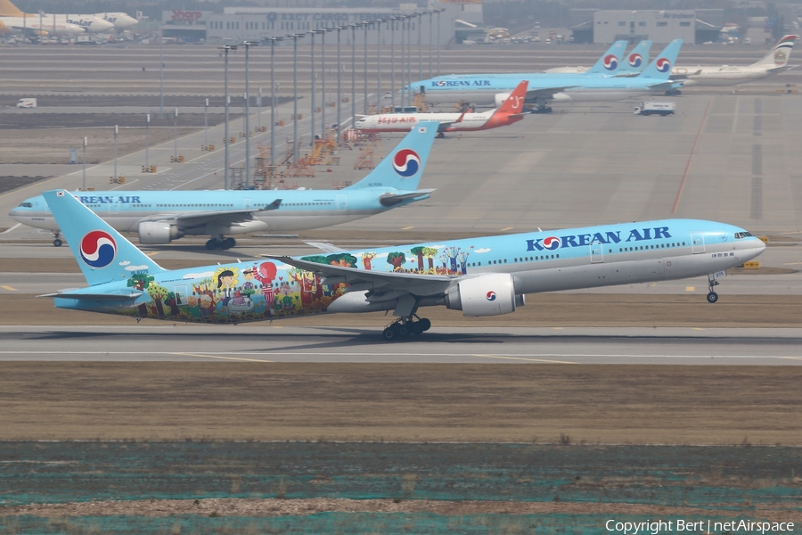 Korean Air Boeing 777-3B5(ER) (HL8275) | Photo 227599