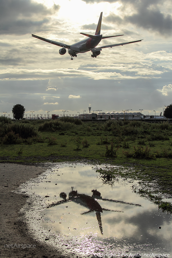 Asiana Airlines Boeing 777-28E(ER) (HL8284) | Photo 452158