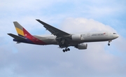 Asiana Airlines Boeing 777-28E(ER) (HL8284) at  Chicago - O'Hare International, United States