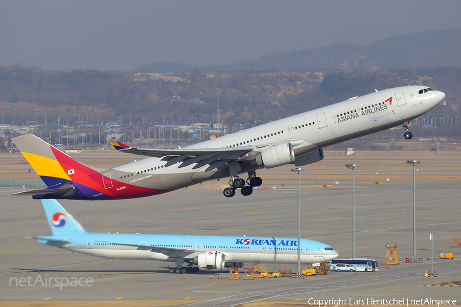 Asiana Airlines Airbus A330-323 (HL8286) | Photo 200430
