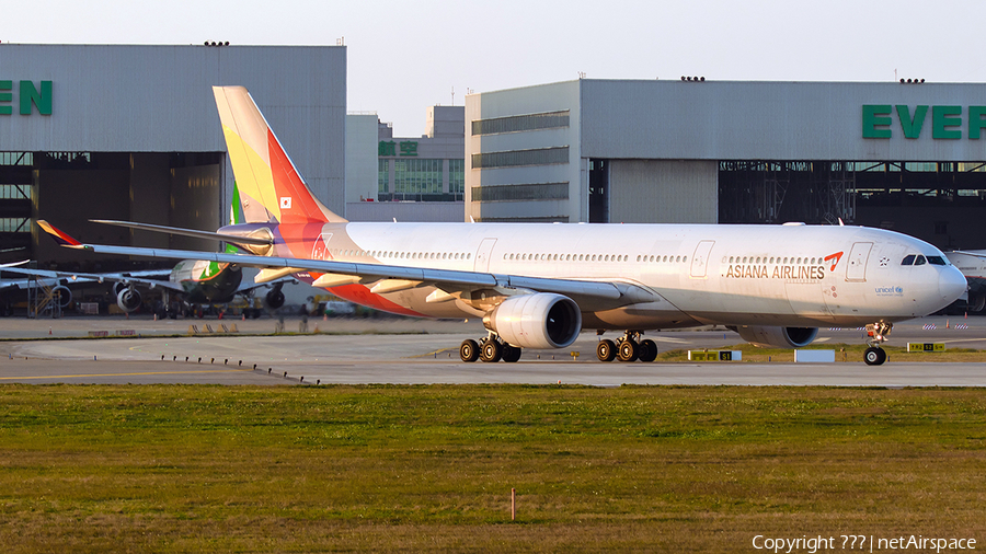 Asiana Airlines Airbus A330-323 (HL8286) | Photo 651815