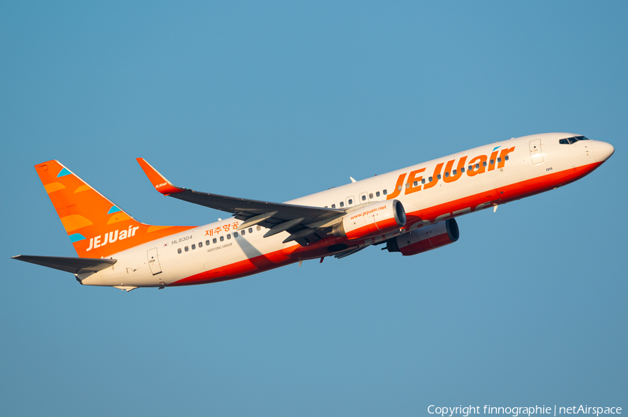 Jeju Air Boeing 737-8JP (HL8304) | Photo 600546
