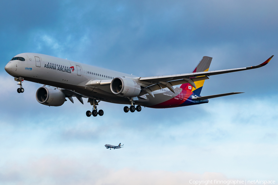 Asiana Airlines Airbus A350-941 (HL8308) | Photo 481171