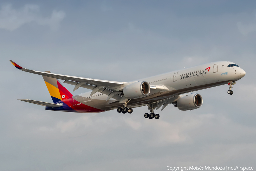Asiana Airlines Airbus A350-941 (HL8308) | Photo 255136