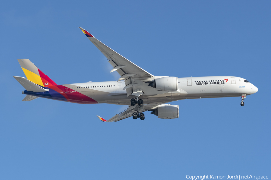 Asiana Airlines Airbus A350-941 (HL8360) | Photo 619775