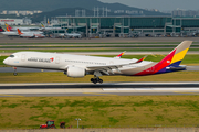 Asiana Airlines Airbus A350-941 (HL8361) at  Seoul - Incheon International, South Korea