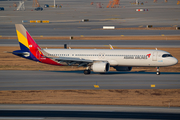 Asiana Airlines Airbus A321-251NX (HL8398) at  Seoul - Incheon International, South Korea