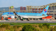 Korean Air Boeing 787-10 Dreamliner (HL8535) at  Taipei - Taoyuan, Taiwan