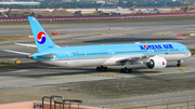 Korean Air Boeing 787-10 Dreamliner (HL8573) at  Taipei - Taoyuan, Taiwan