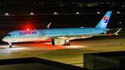 Korean Air Airbus A350-941 (HL8597) at  Taipei - Taoyuan, Taiwan
