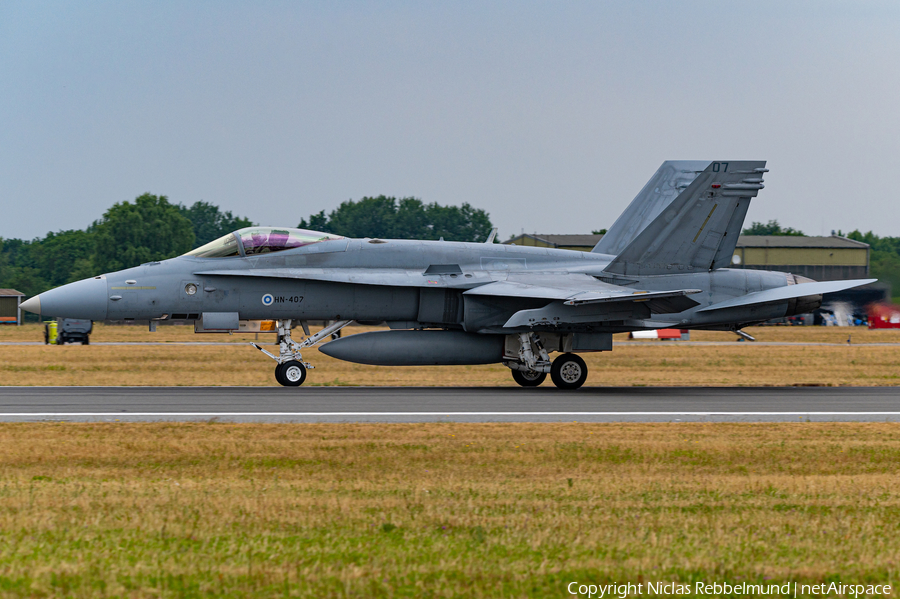 Finnish Air Force McDonnell Douglas F/A-18C Hornet (HN-407) | Photo 575708