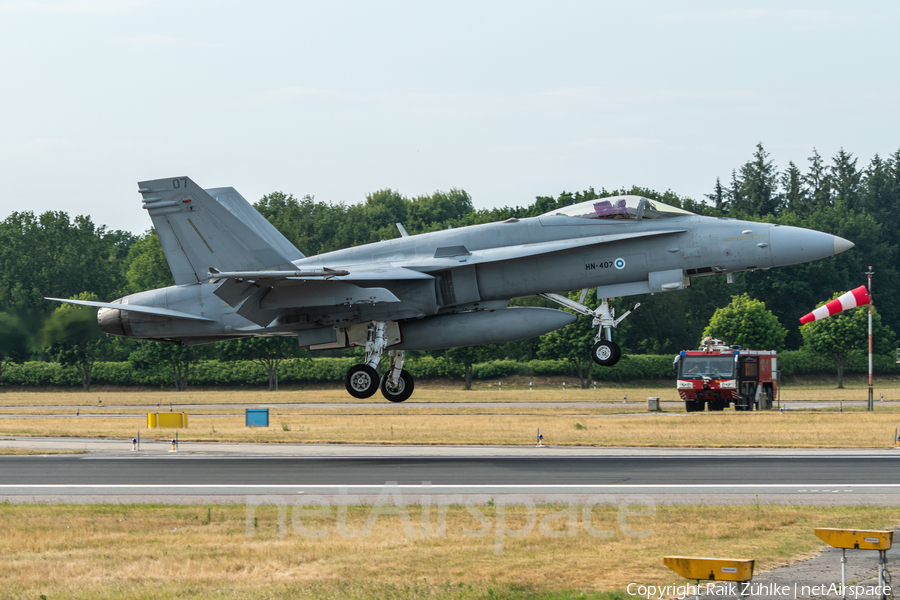 Finnish Air Force McDonnell Douglas F/A-18C Hornet (HN-407) | Photo 578165