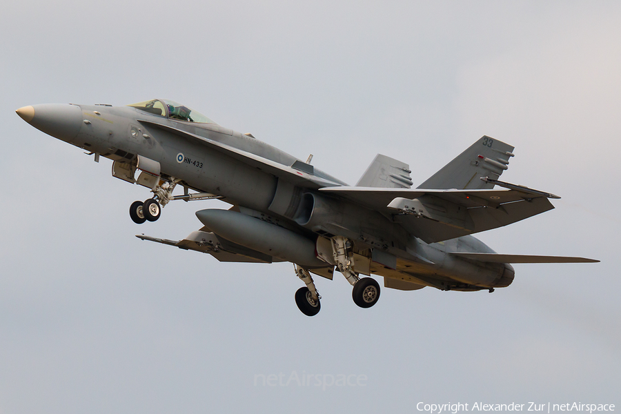 Finnish Air Force McDonnell Douglas F/A-18C Hornet (HN-433) | Photo 576773