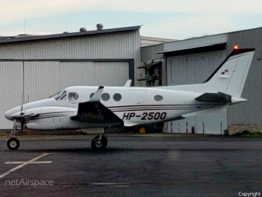 (Private) Beech C90GTi King Air (HP-2500) | Photo 362411