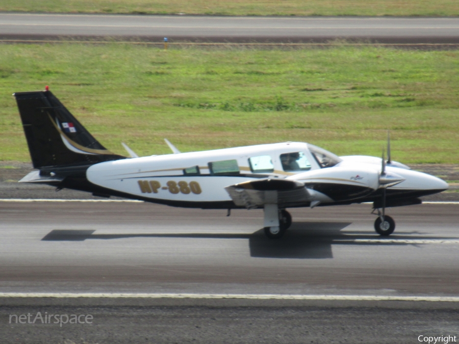 (Private) Piper PA-34-200T Seneca II (HP-880) | Photo 496772
