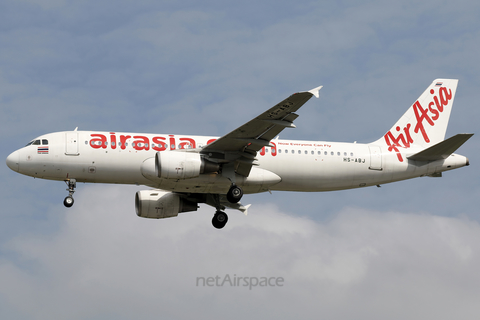 Thai AirAsia Airbus A320-216 (HS-ABJ) at  Singapore - Changi, Singapore