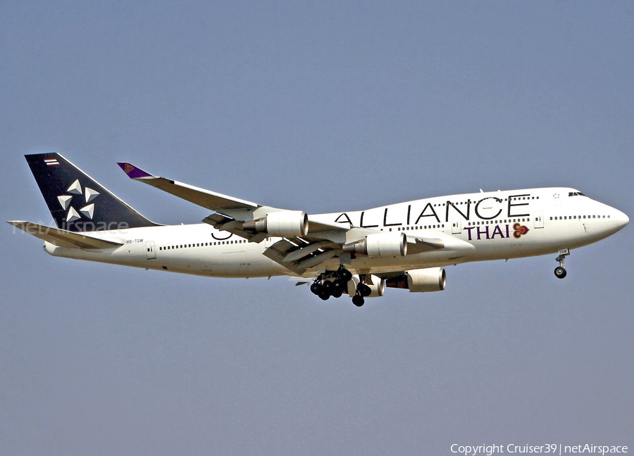 Thai Airways International Boeing 747-4D7 (HS-TGW) | Photo 335408