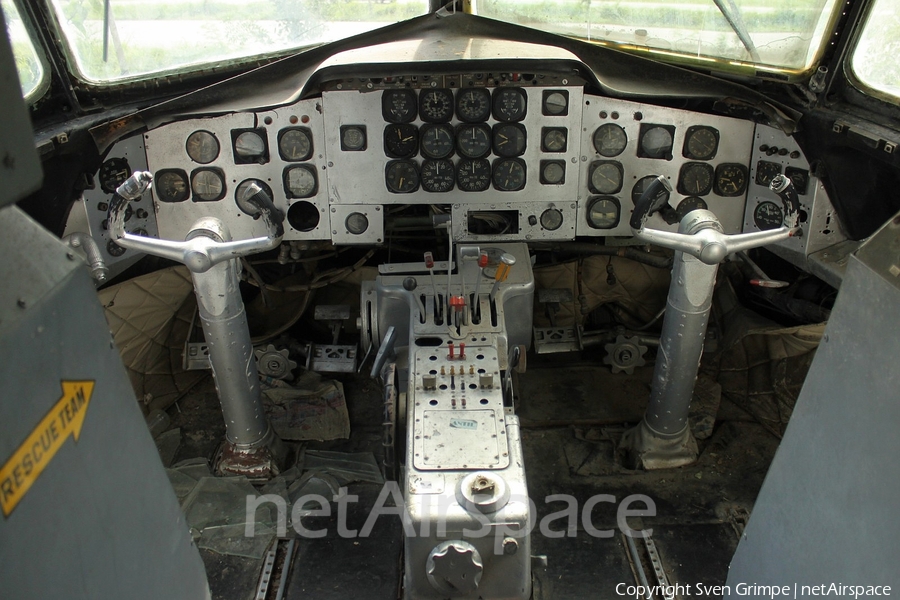 (Private) Hawker Siddeley HS.748-243 Series 2A (HS-THH) | Photo 11294