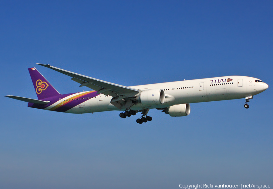 Thai Airways International Boeing 777-3D7(ER) (HS-TKZ) | Photo 381105