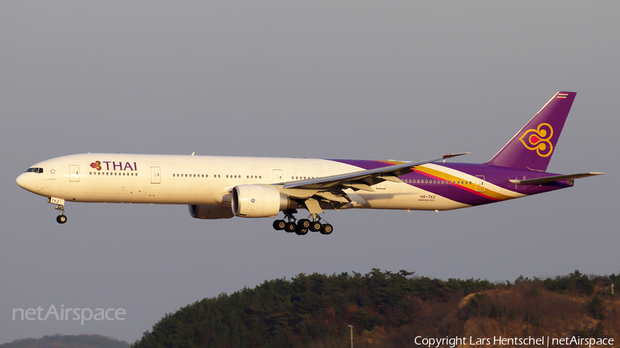 Thai Airways International Boeing 777-3D7(ER) (HS-TKZ) | Photo 200250