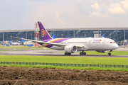 Thai Airways International Boeing 787-8 Dreamliner (HS-TQD) at  Jakarta - Soekarno-Hatta International, Indonesia