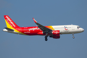 Thai VietJet Air Airbus A320-214 (HS-VKC) at  Bangkok - Suvarnabhumi International, Thailand